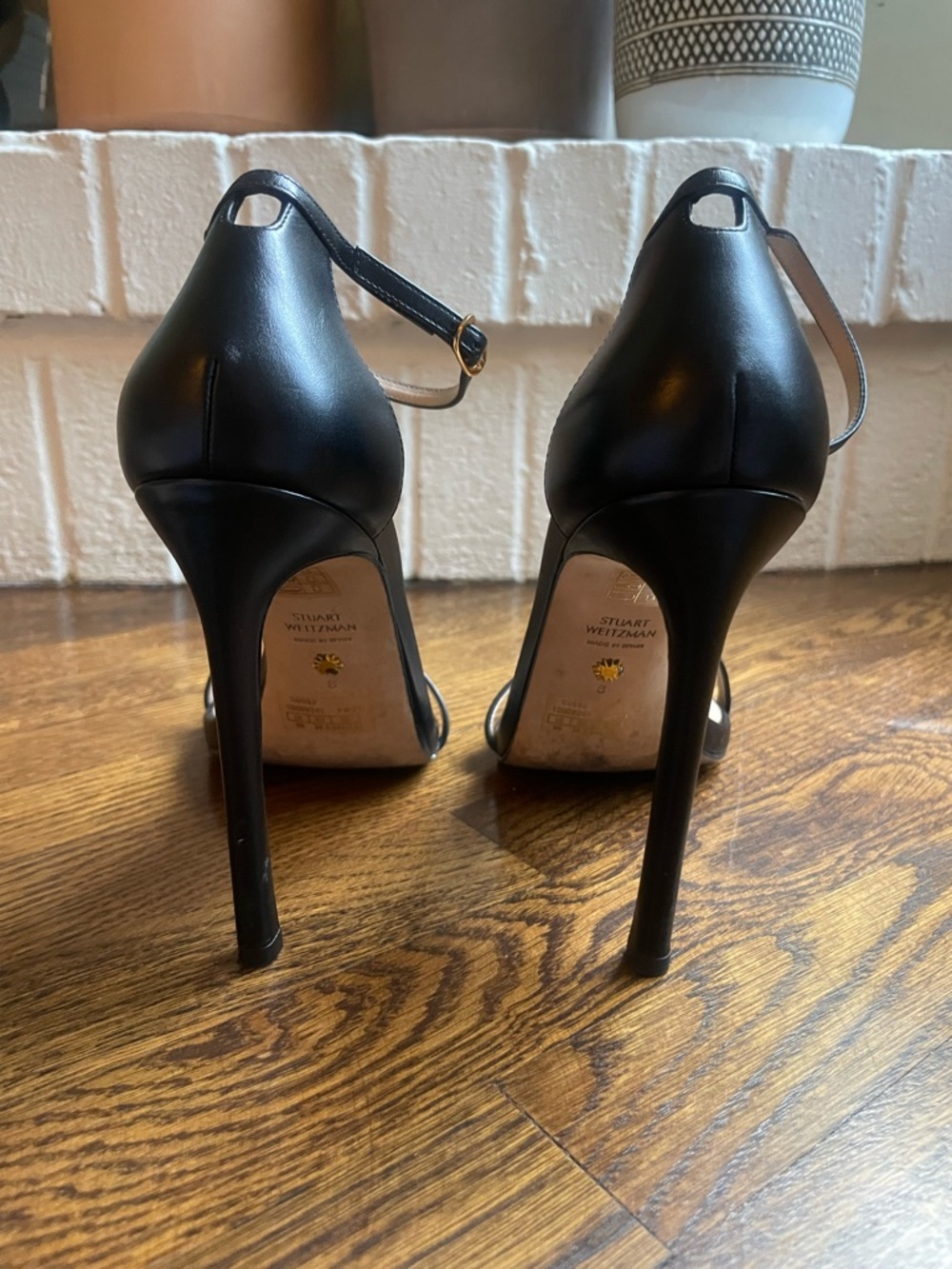 Stuart Wiseman Nudist Sandals | Black Leather | 8 - Picture 4 of 6